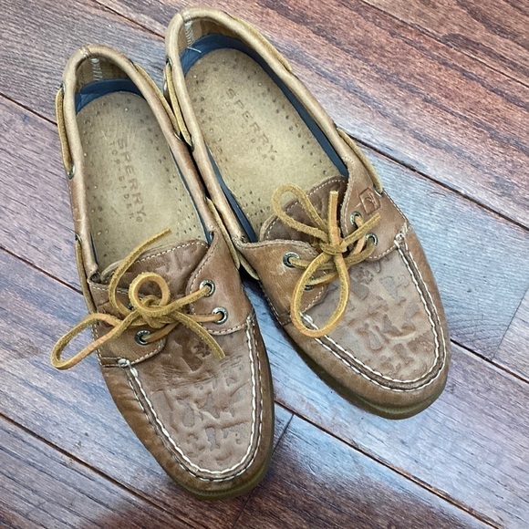 Leather Sperrys with nautical theme - Picture 1 of 5
